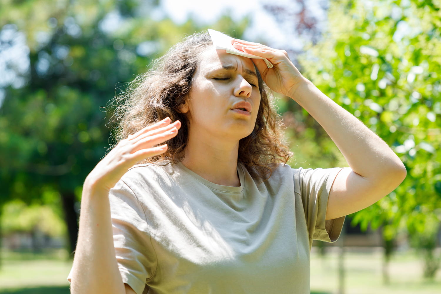 What is the difference between insolation and heat stroke?