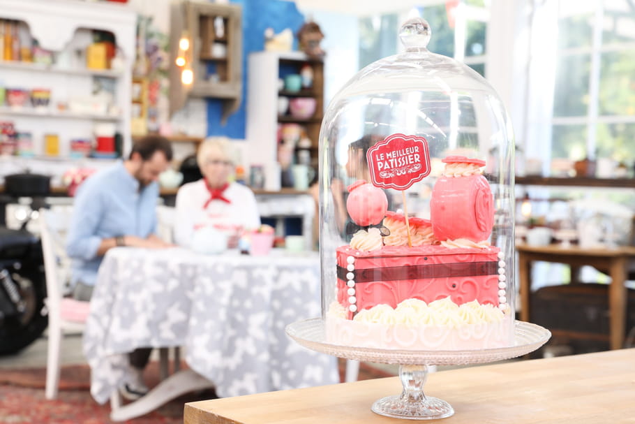 Le Meilleur Pâtissier : 6 stars se défient dans Chefs & Célébrités