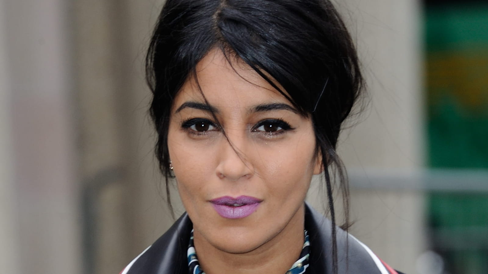 Chignon bas bombé 