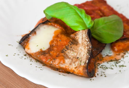 Roulés pannequets d'aubergines, tomates et mozzarella
