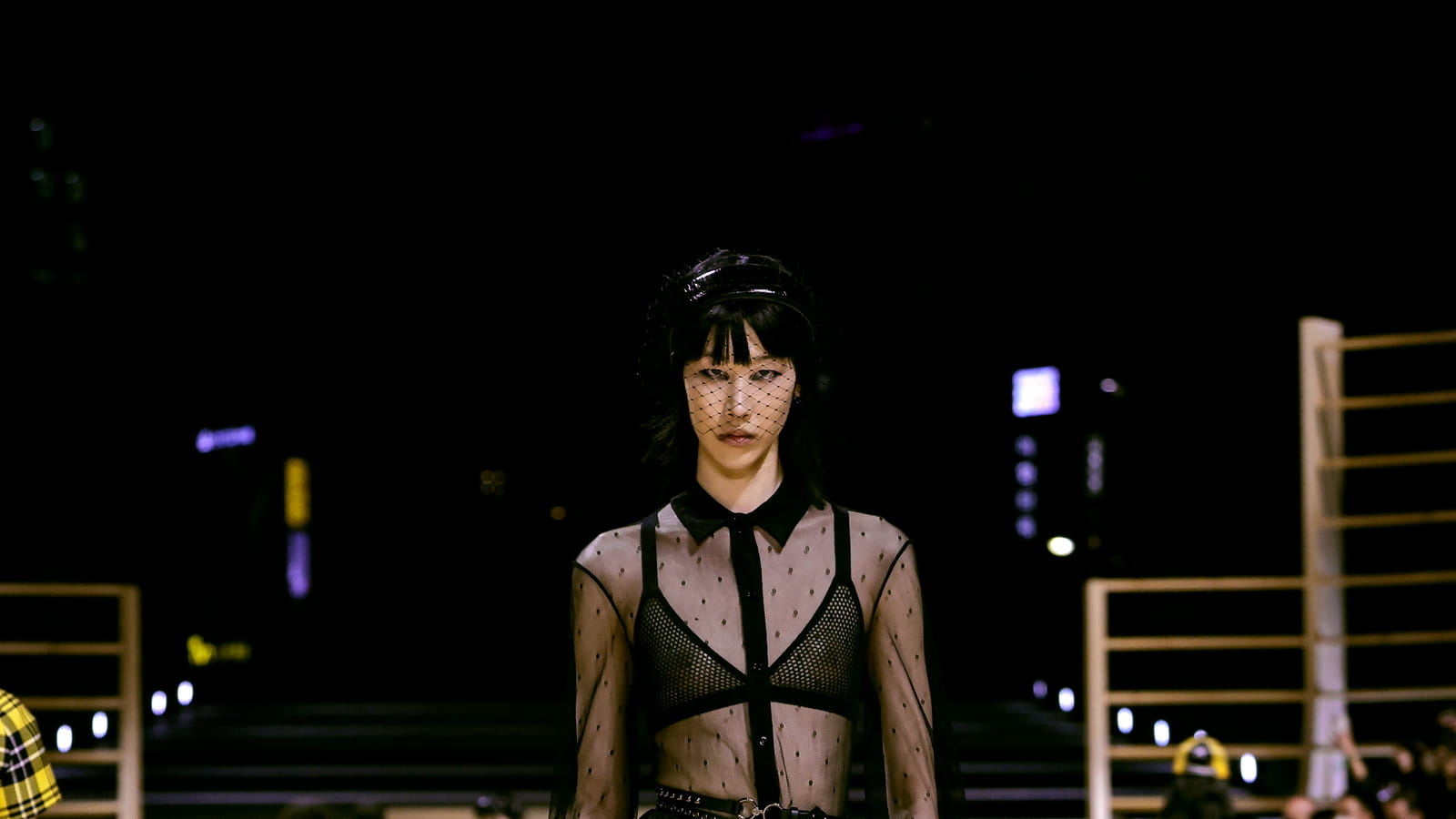 Look 11