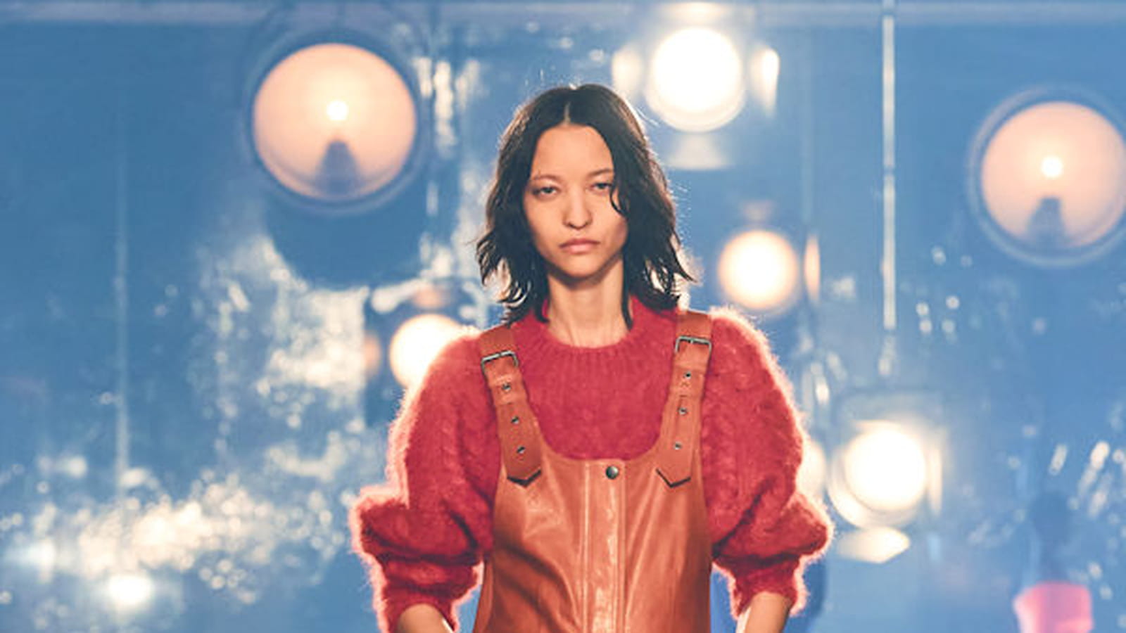 Look 11