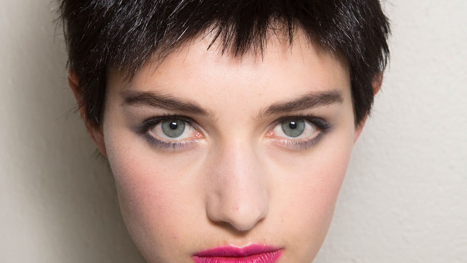 Le bouche fuchsia