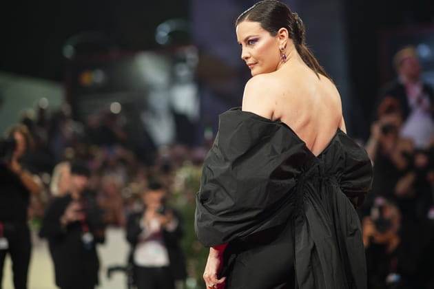 Liv Tyler, fatale face aux flashes