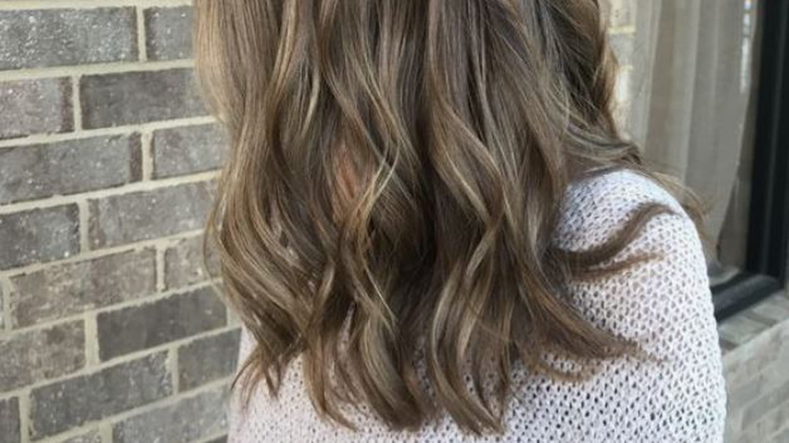Balayage blond foncé