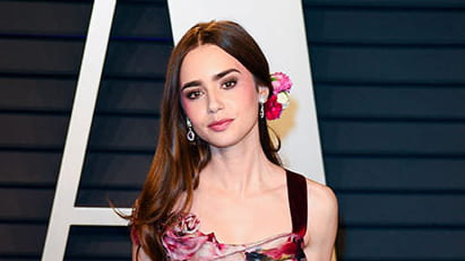 Lily Collins le 24 février 2019