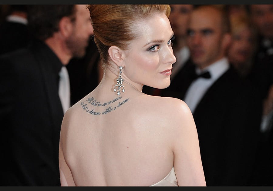 La phrase tatou&eacute;e dans le dos d'Evan Rachel Wood