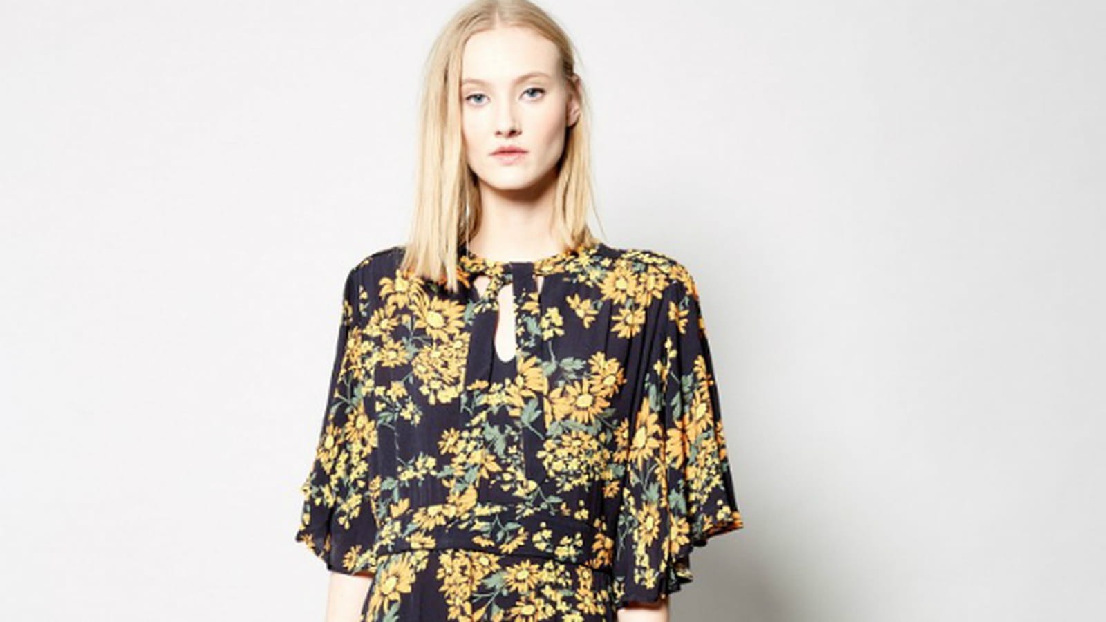 Robe Karl Marc John