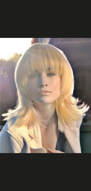 Blond ang&eacute;lique