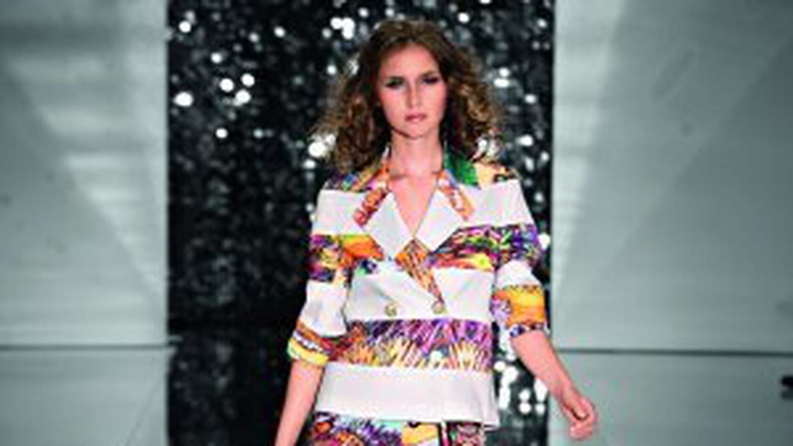 Le tailleur short d'Escada