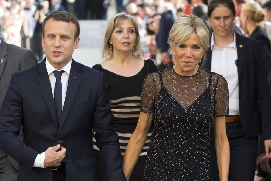 Brigitte et Emmanuel Macron, au théâtre malgré le coronavirus