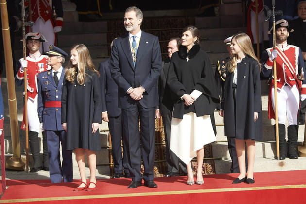 La famille royale d'Espagne, tr&egrave;s solennelle