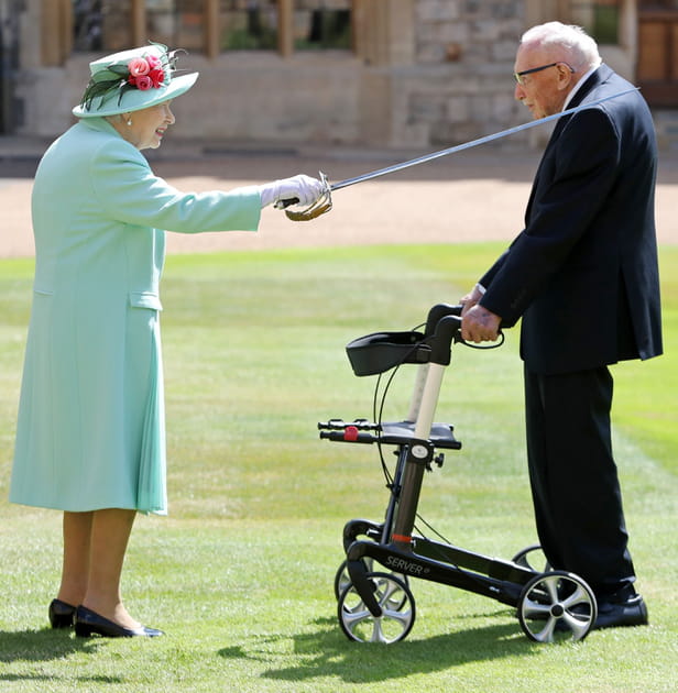 Elisabeth II, reine avant tout