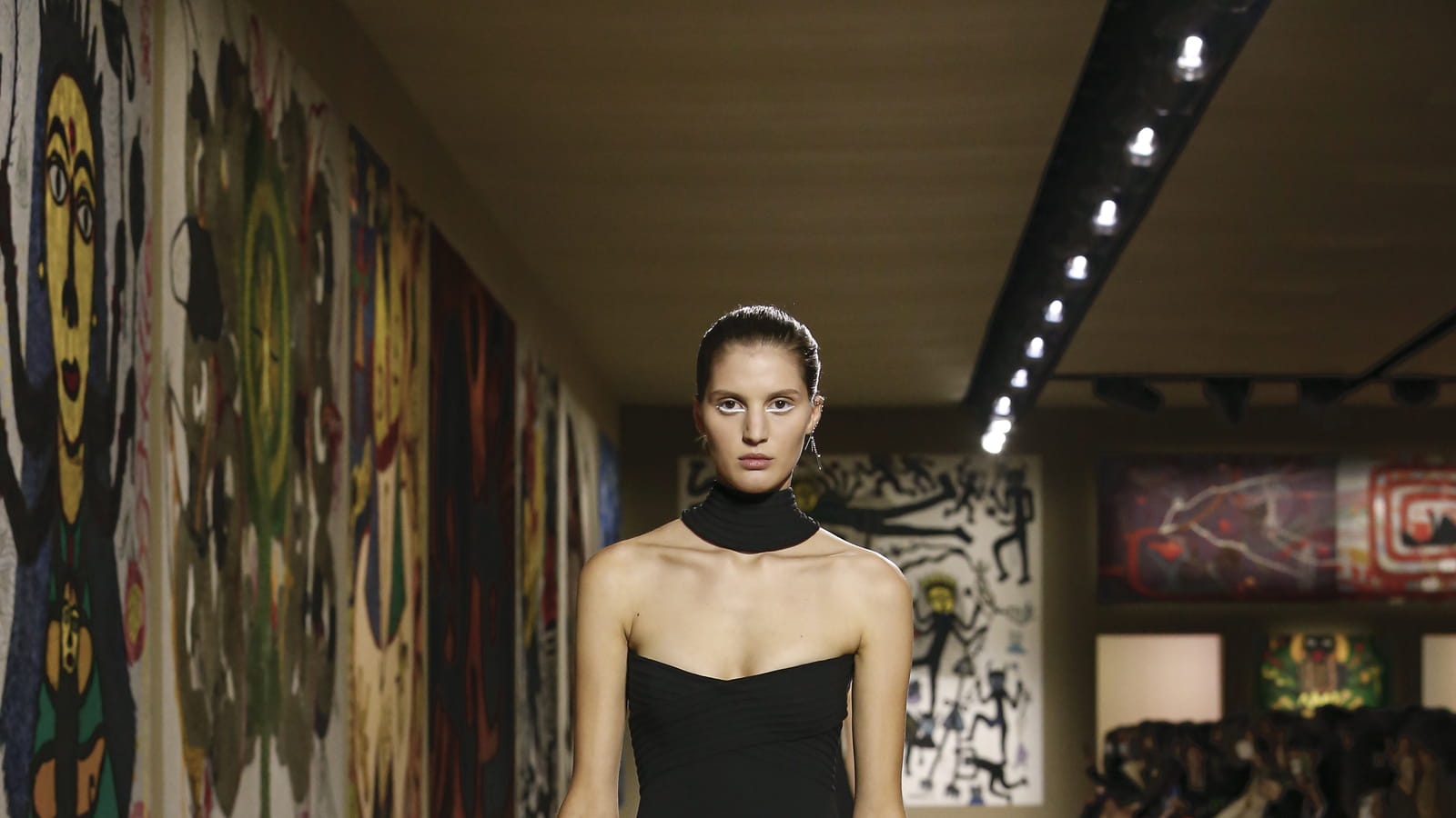 Look 17