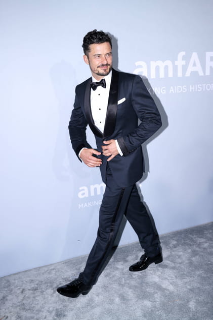 Orlando Bloom, très chic pour l'Amfar