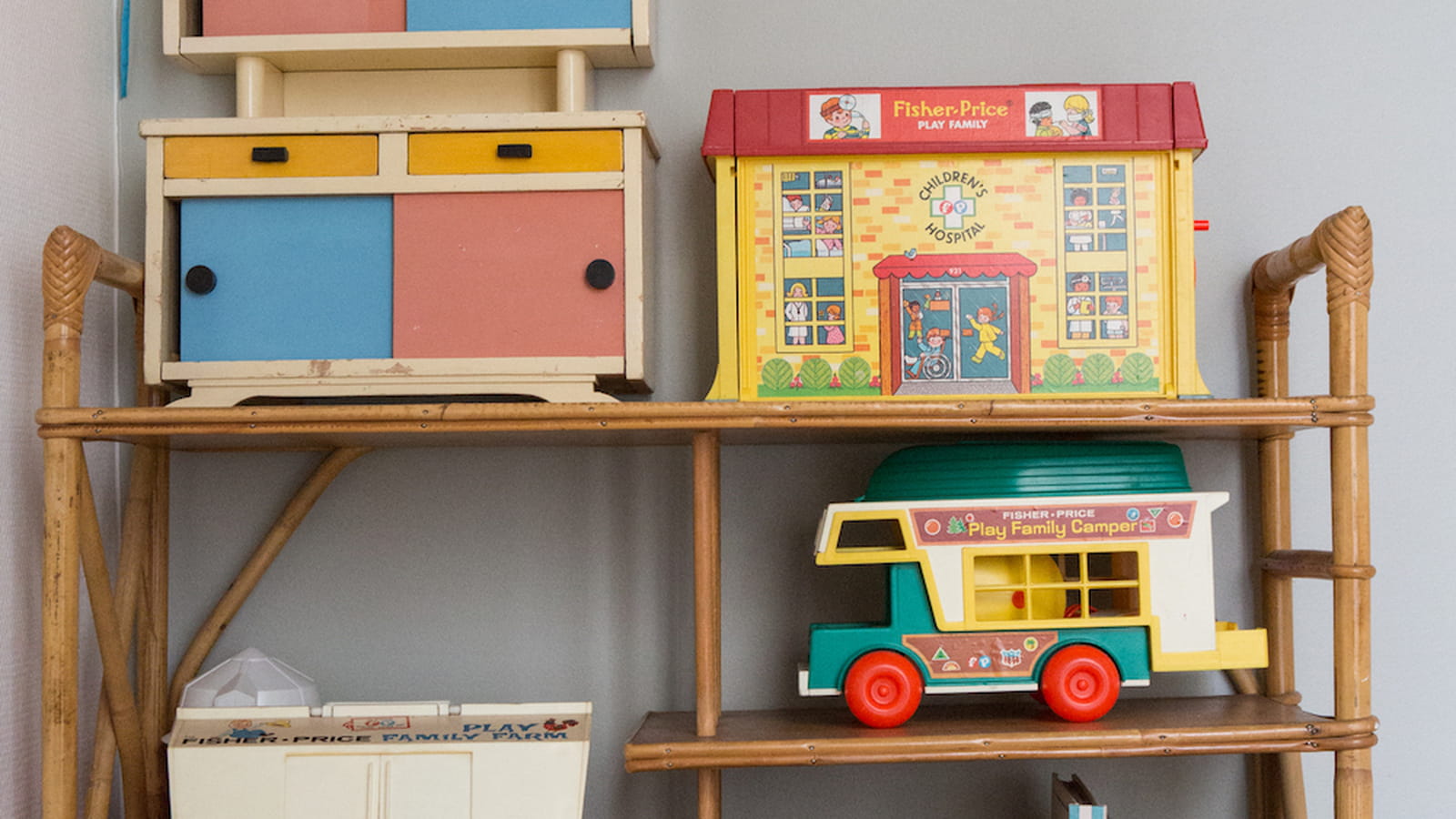 Etagère en rotin