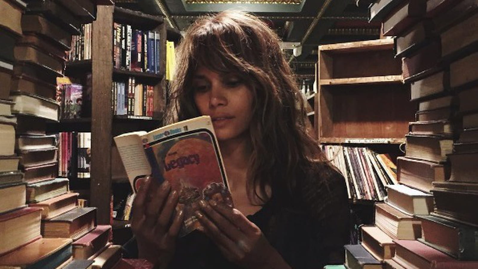 Halle Berry 