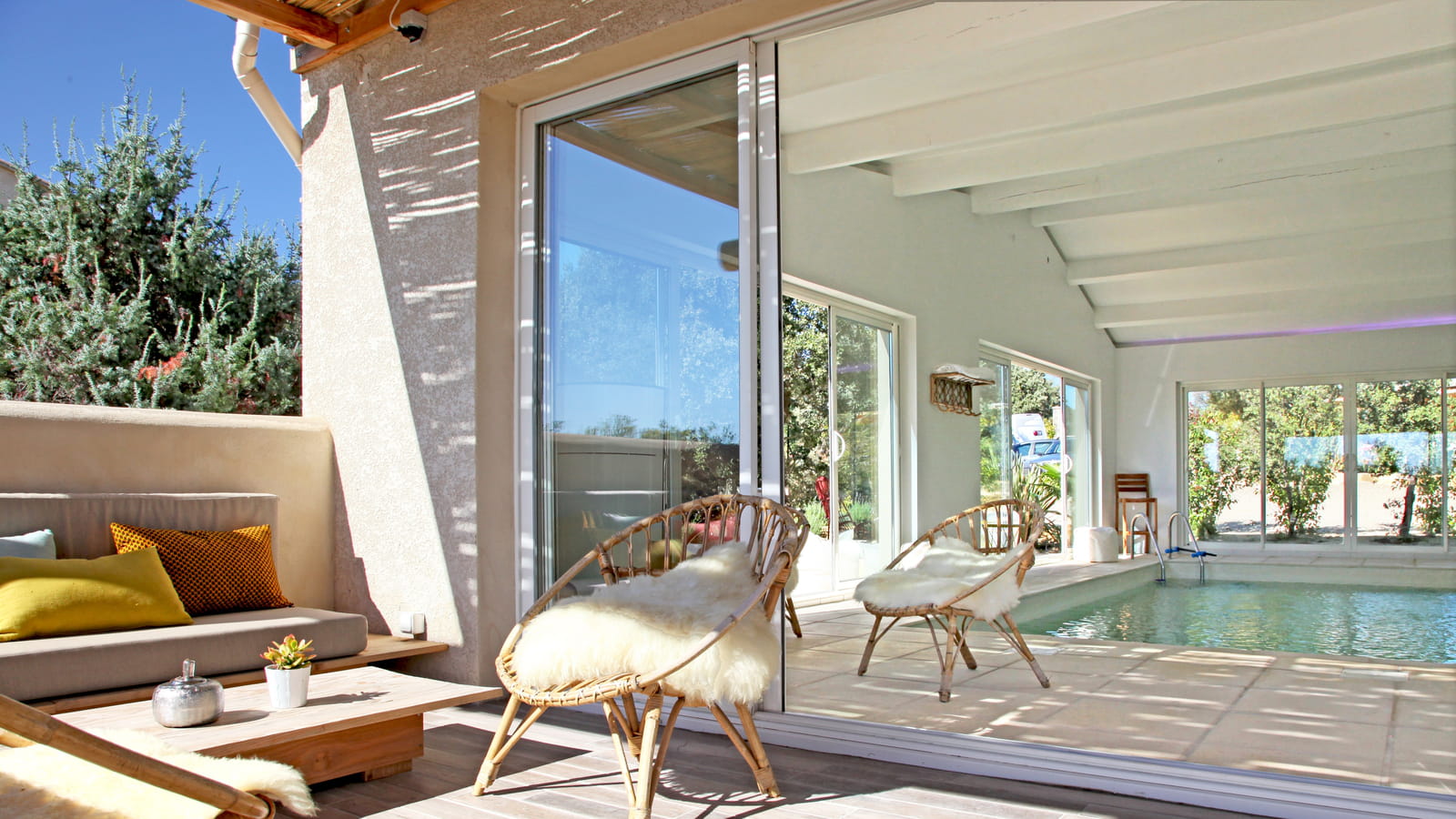 Piscine intérieure