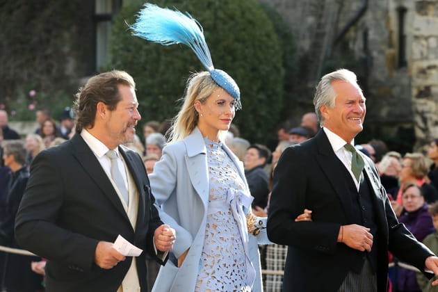 Poppy Delevingne et son truc en plume