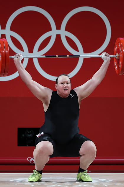 L'halt&eacute;rophile Laurel Hubbard aux Jeux olympiques de Tokyo en 2021