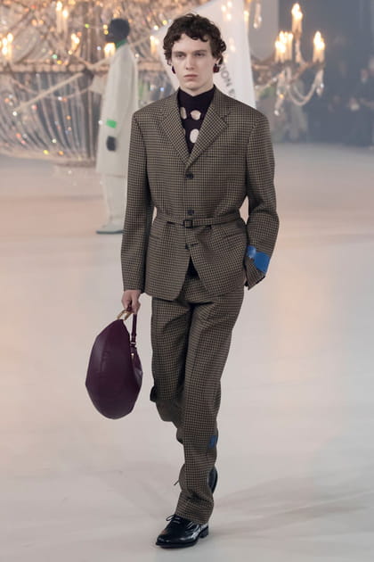 Look 32 du défilé Off-White