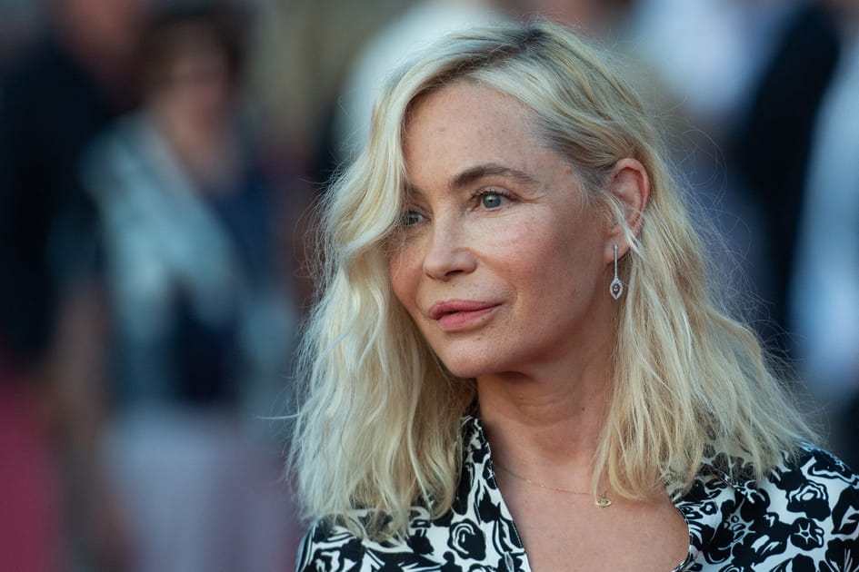 Le carr&eacute; long ondul&eacute; d'Emmanuelle B&eacute;art