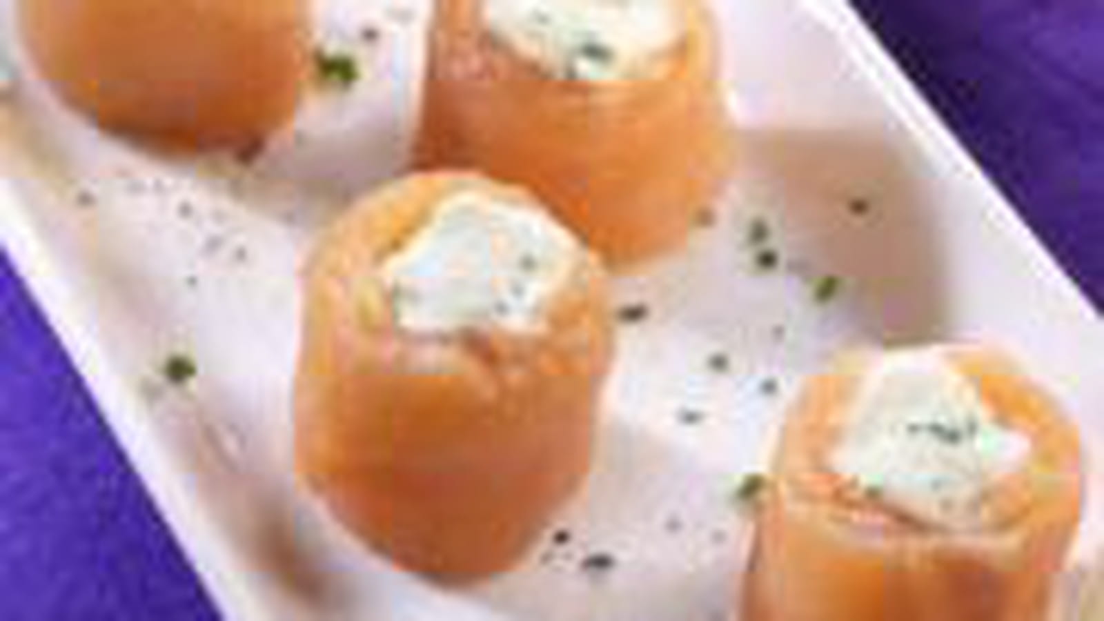 Roulés de saumon au Kiri ®