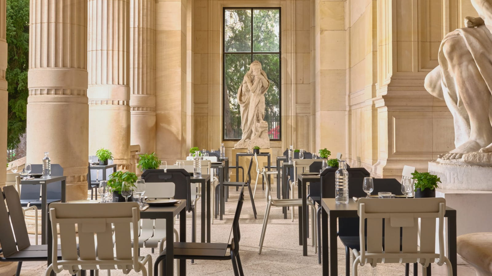 Le restaurant Les Petites Mains pour voir le feu d'artifice du 14 juillet à Paris 