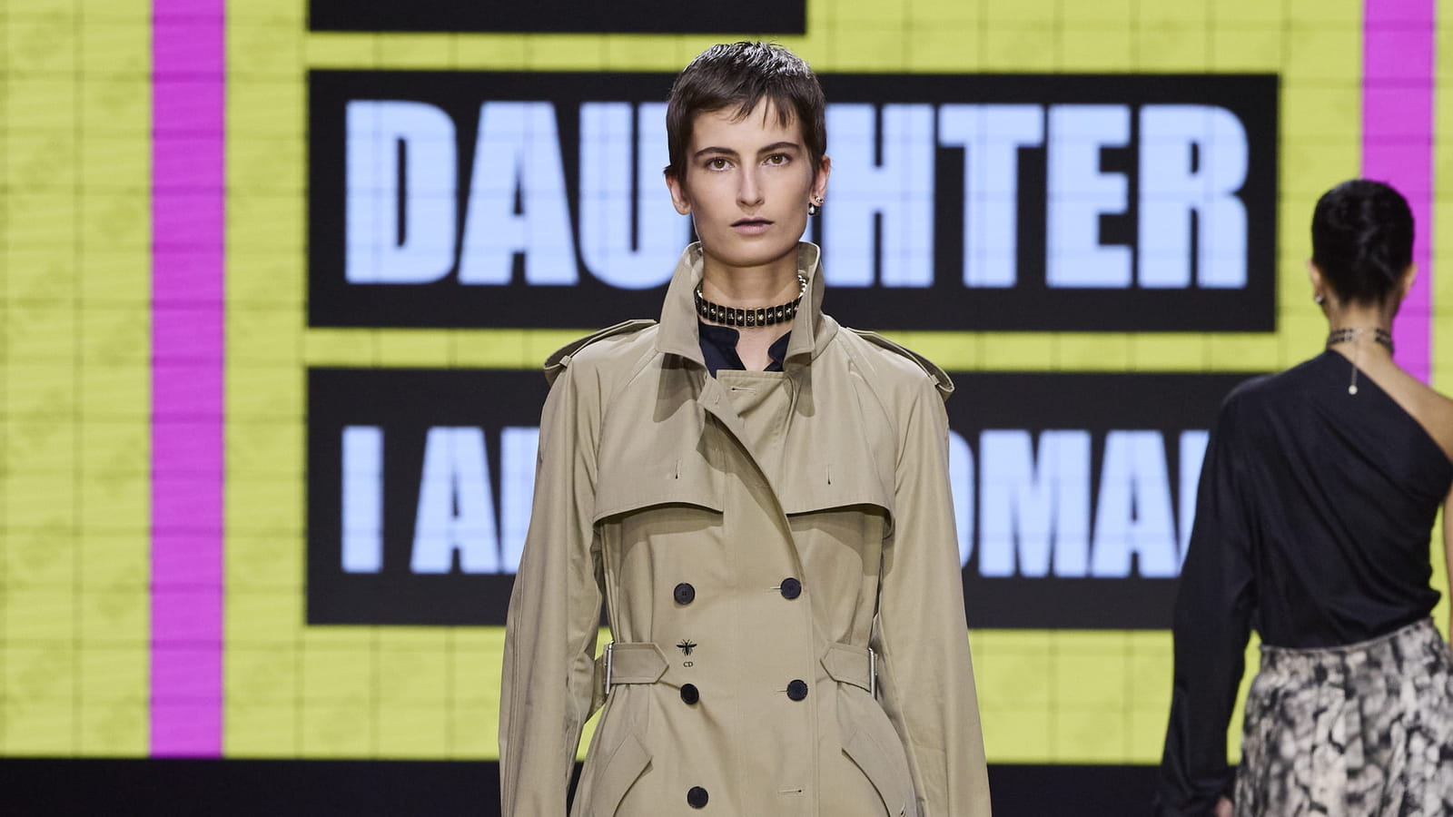 Look 32
