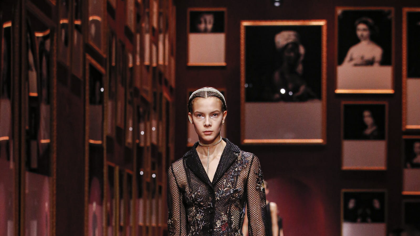 Look 34
