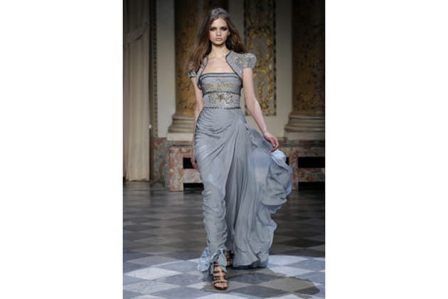 Boléro garni de chaînes