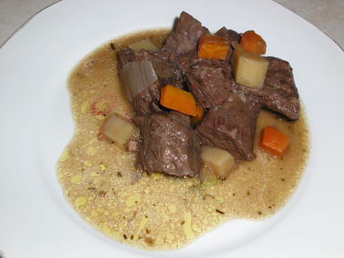 Bœuf bourguignon familial au vin Côtes du Rhône