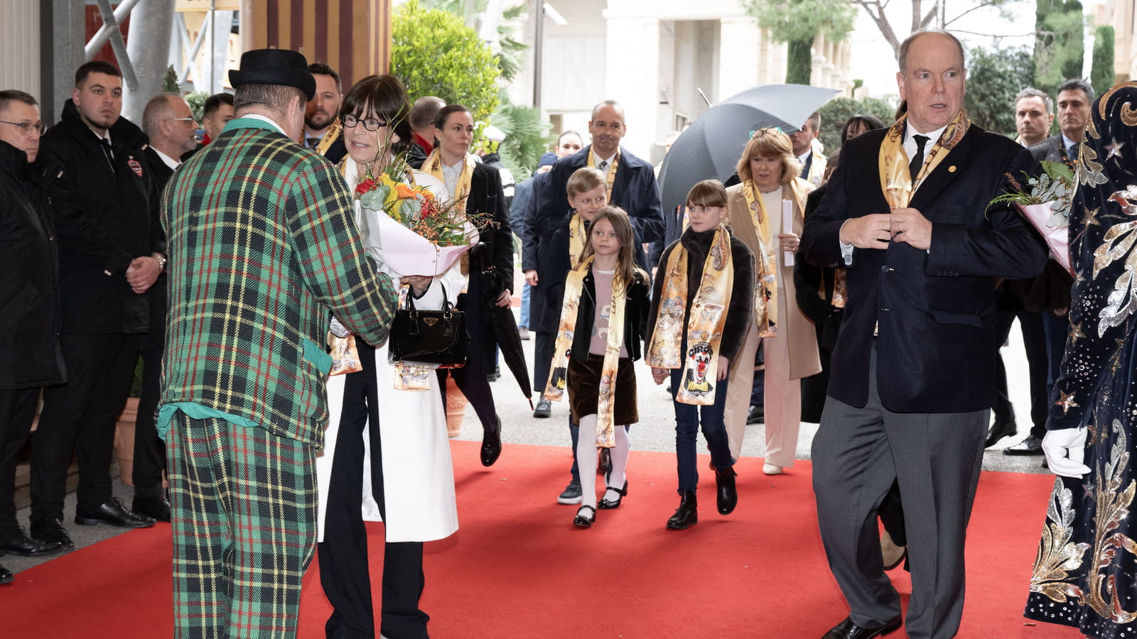 La famille princière arrive au Festival de Monte-Carlo