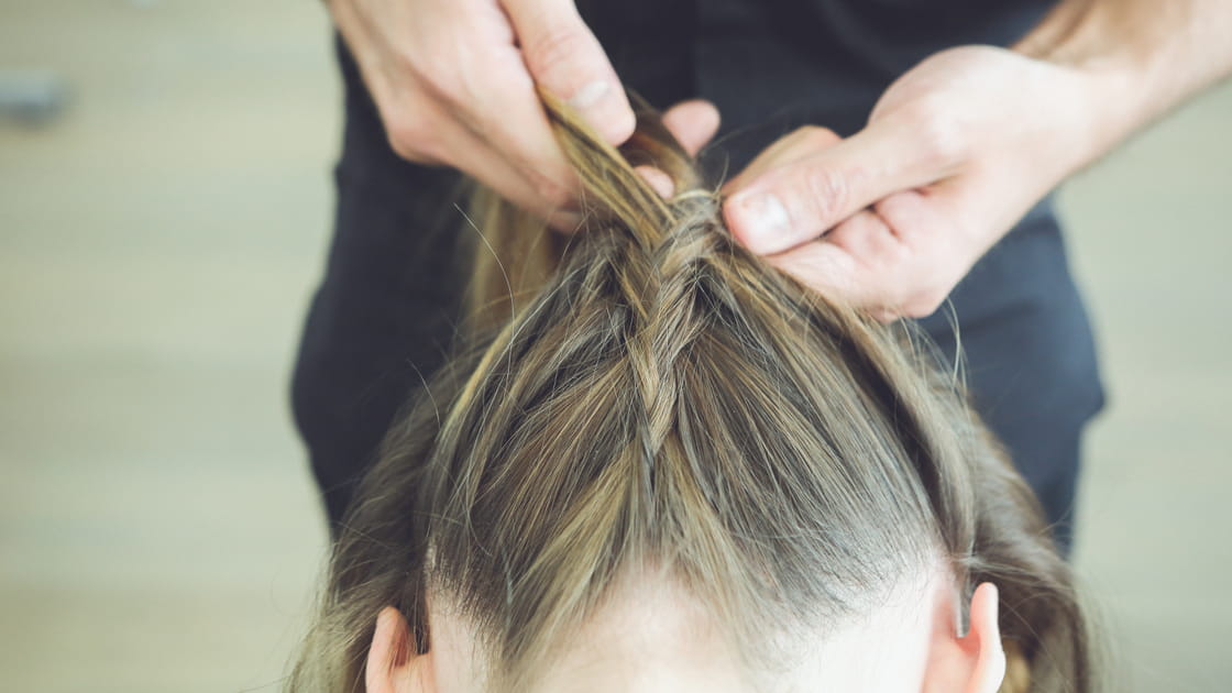 Faire une tresse africaine