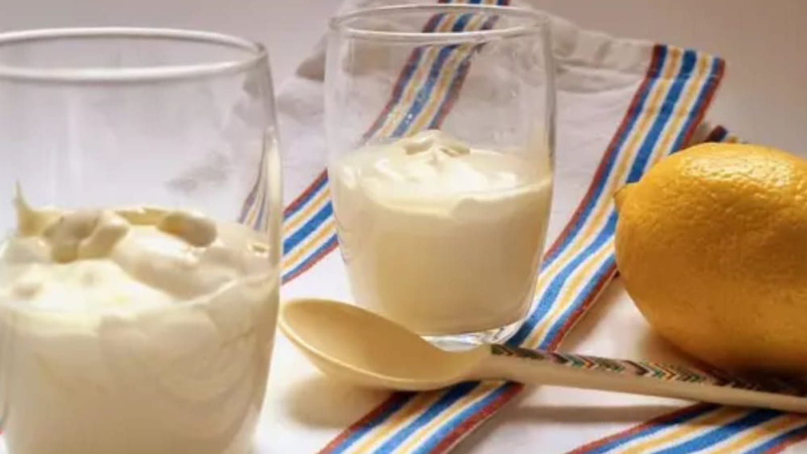 Petites crèmes au citron express en 3 ingrédients