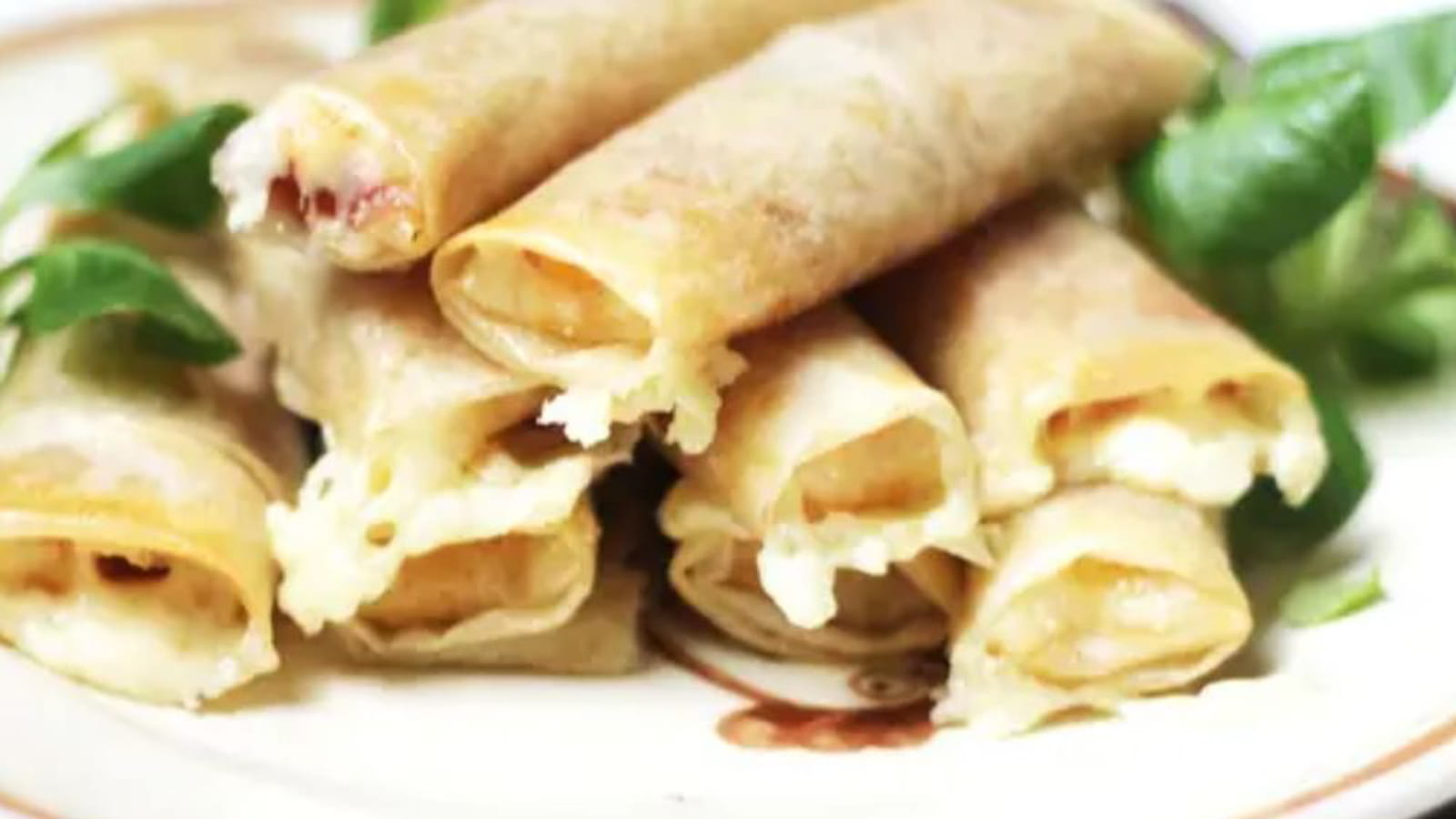 Cigares au fromage de raclette et jambon cru