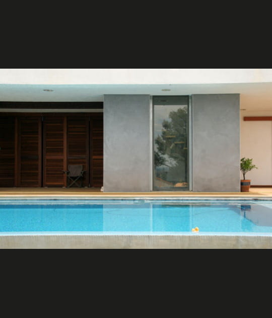 Piscine &agrave; d&eacute;bordement