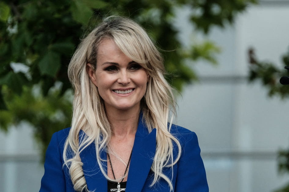 Les belles boucles de Laeticia Hallyday