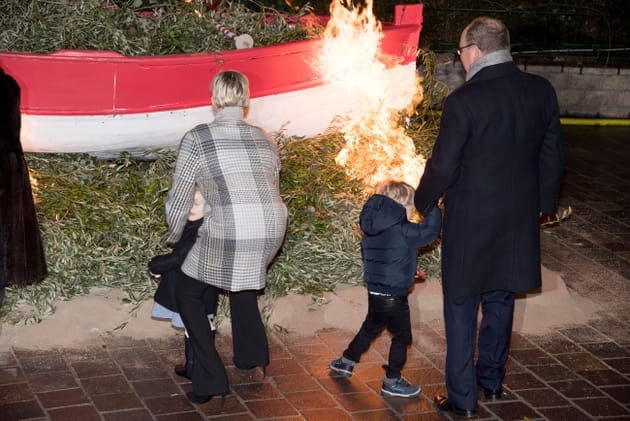 Embrasement de la barque