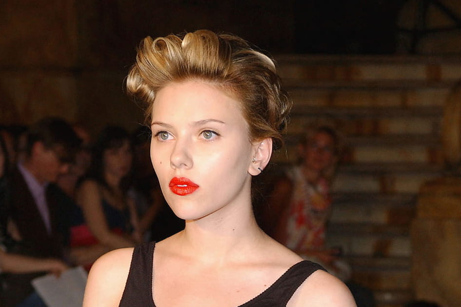 Le look 'bigoudis'de Scarlett Johansson