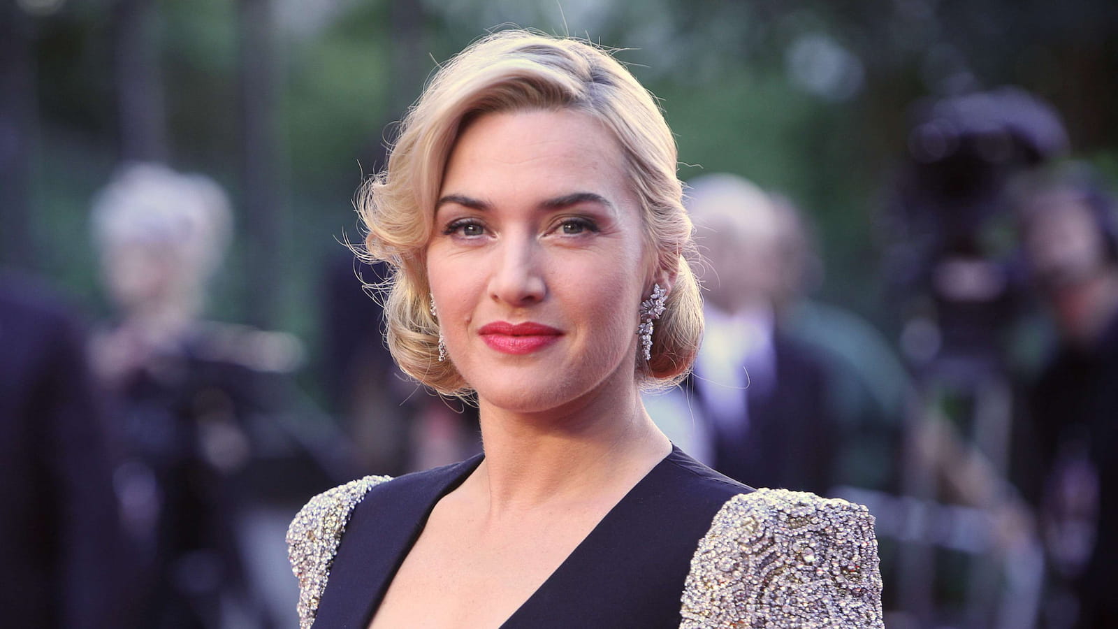 La coiffure rétro de Kate Winslet