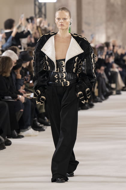 Look 8 du défilé Schiaparelli haute couture printemps-été 2024