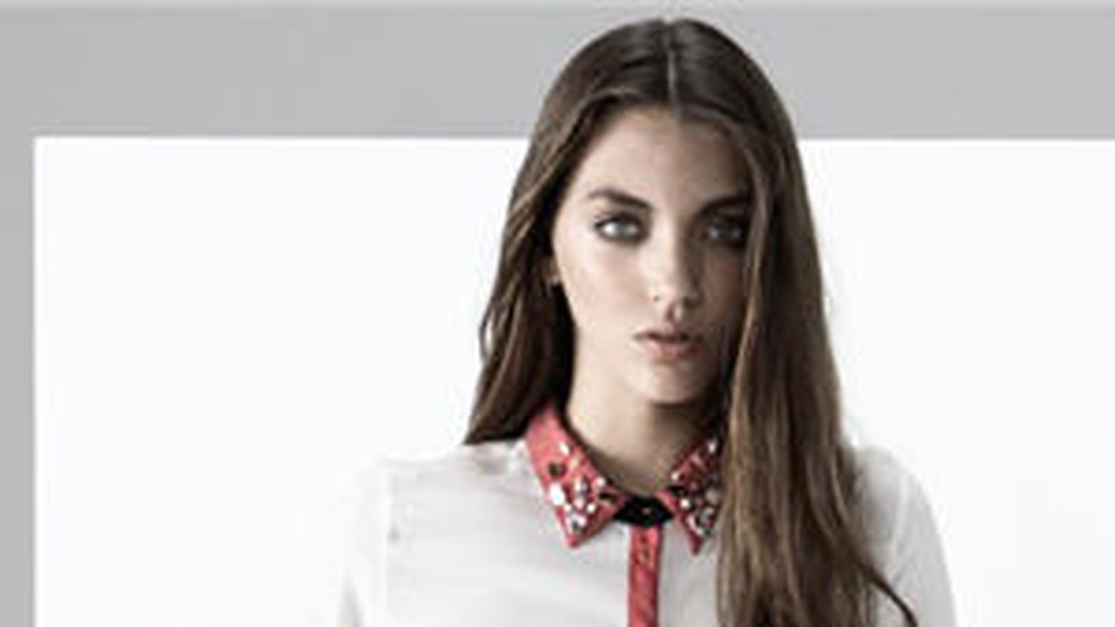 Chemisier au col strassé de Bershka