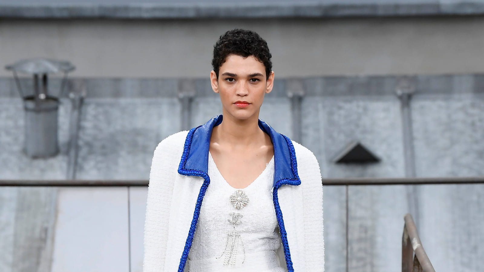 Look 24
