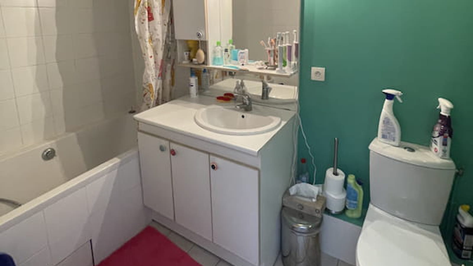 Salle de bain 2 avant