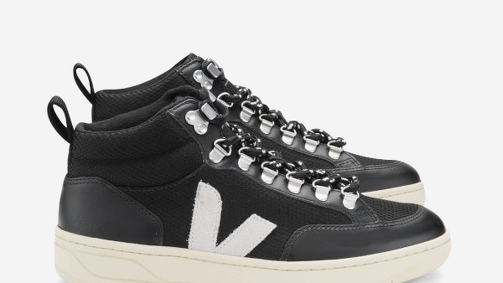 Baskets Veja 