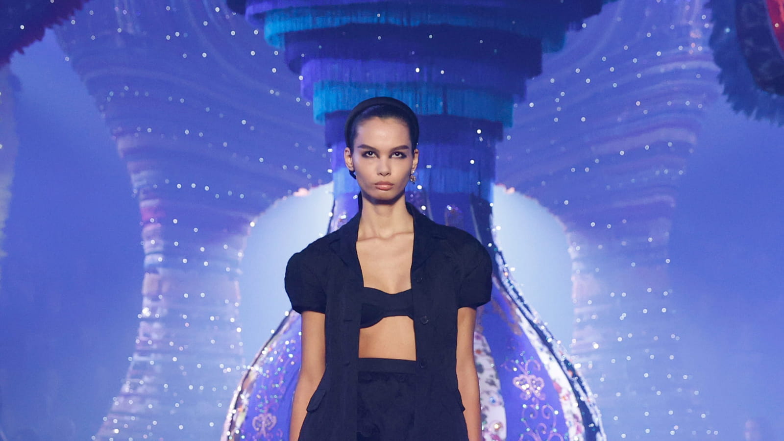 Look 3
