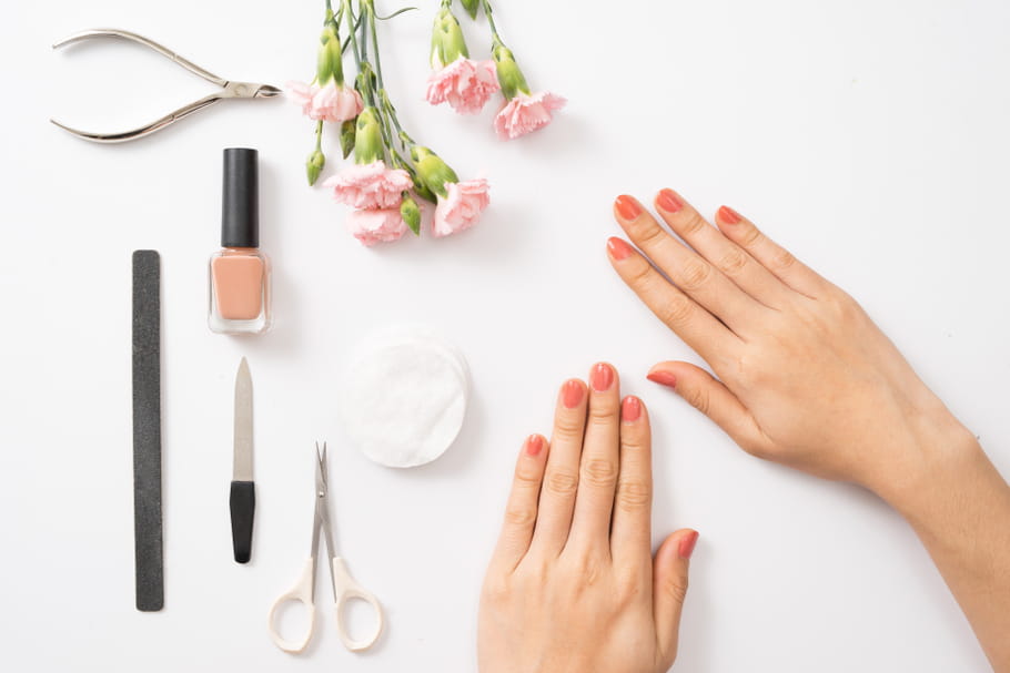 Soin des ongles : les bons rituels et les produits