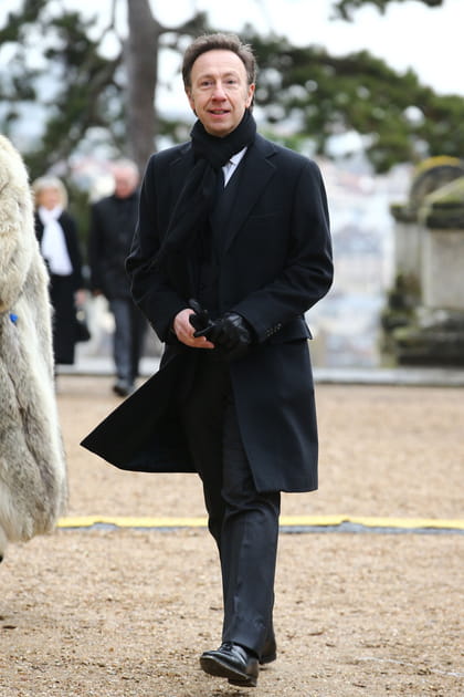 St&eacute;phane Bern pr&eacute;sent aux obs&egrave;ques du comte de Paris