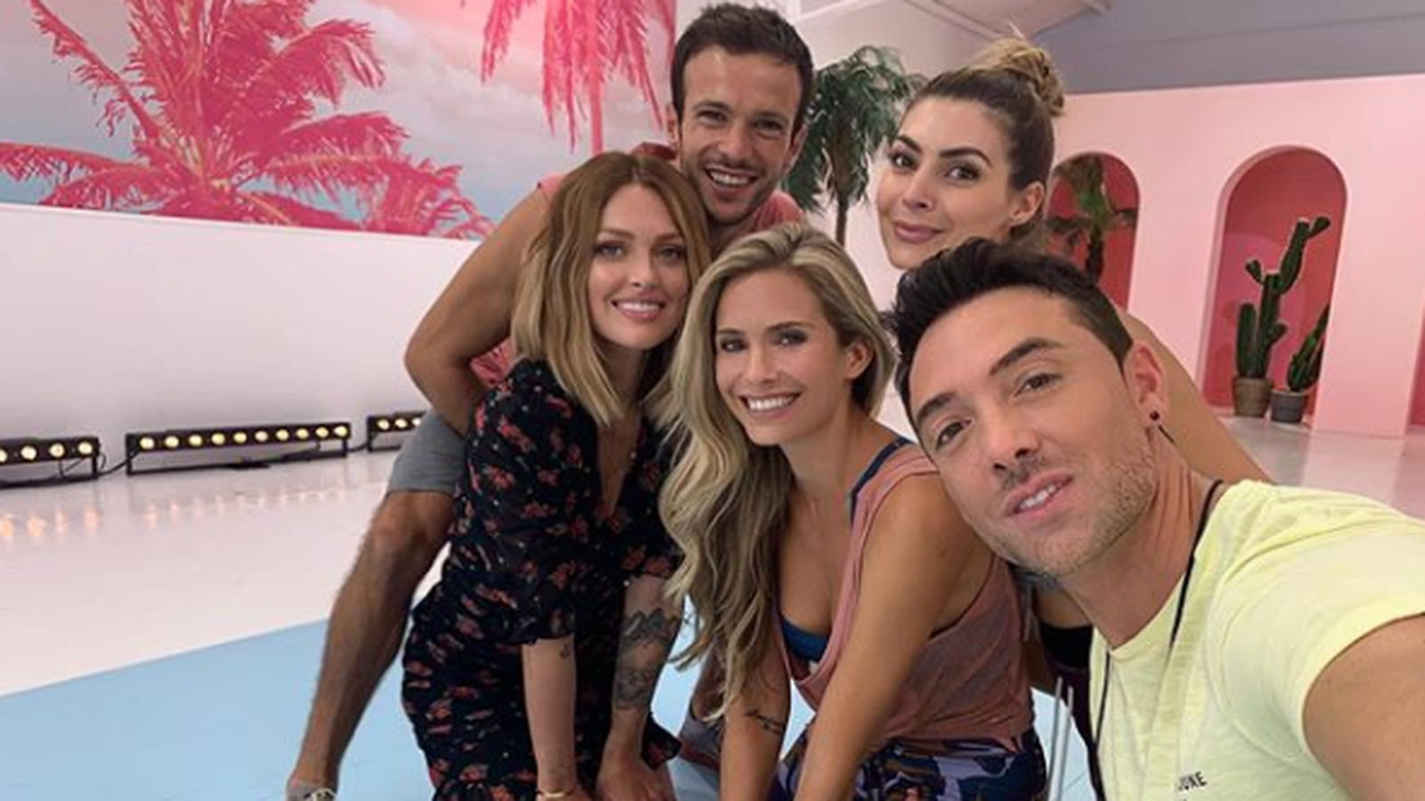 Caroline Receveur, Hugo Philip, Clara Morgane, Candice Pascal et Maxime Dereymez